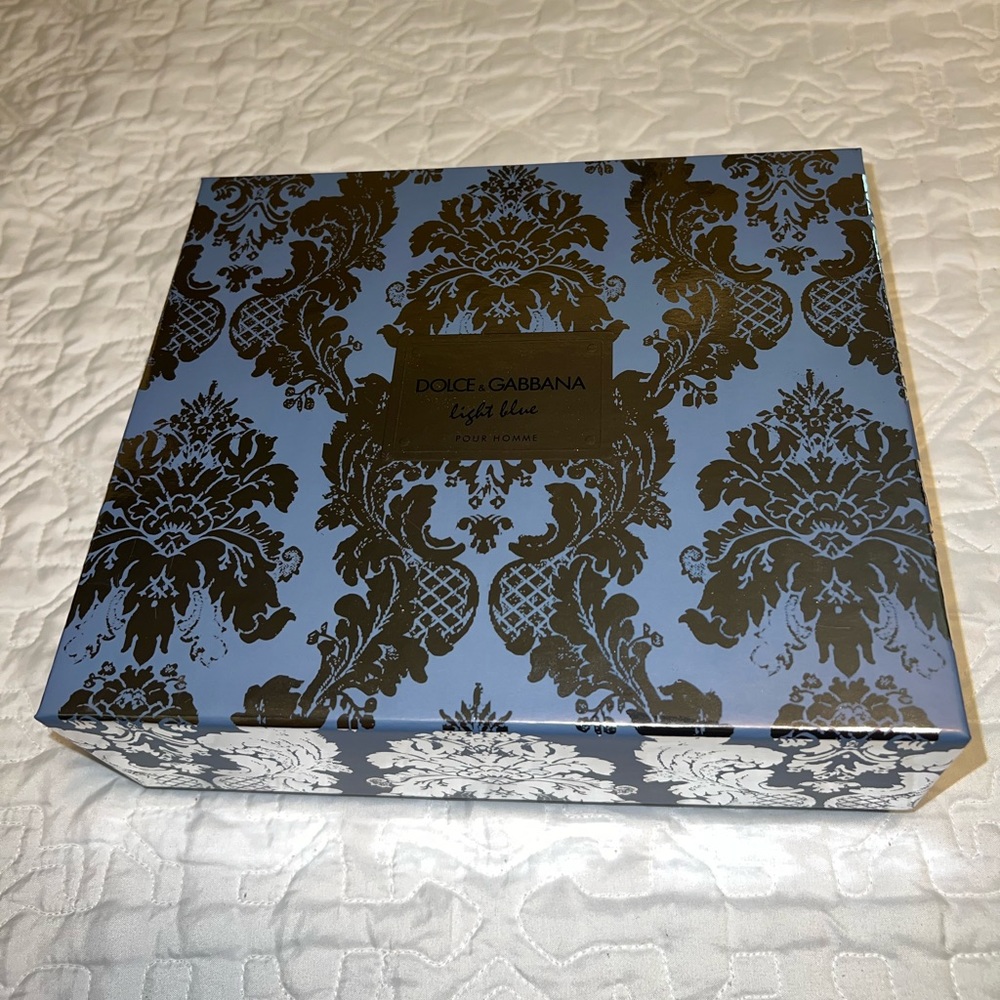 Dolce & Gabbana empty box